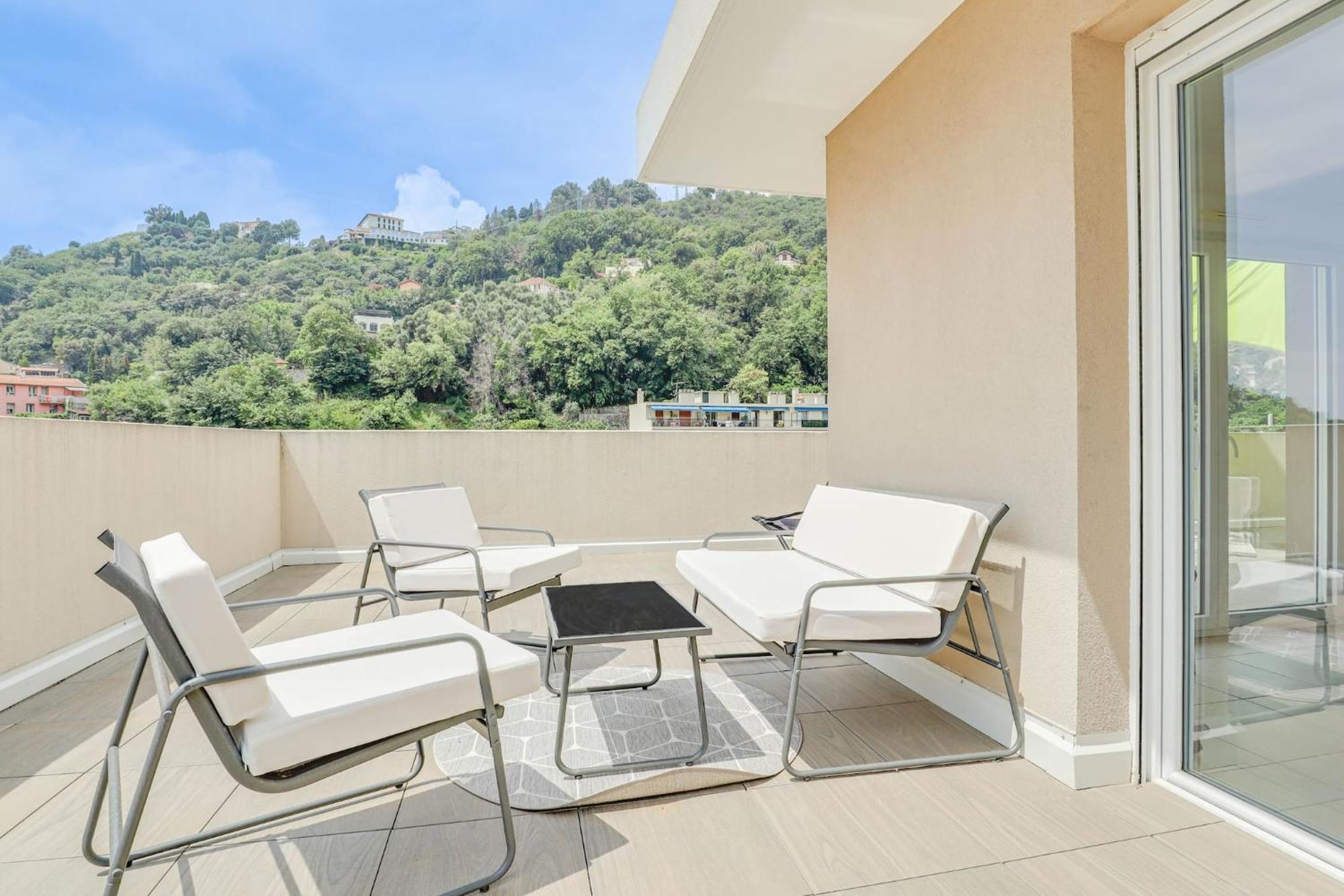 Spacieux Rooftop Parking, Terrasse Ensoleillee Menton Luaran gambar