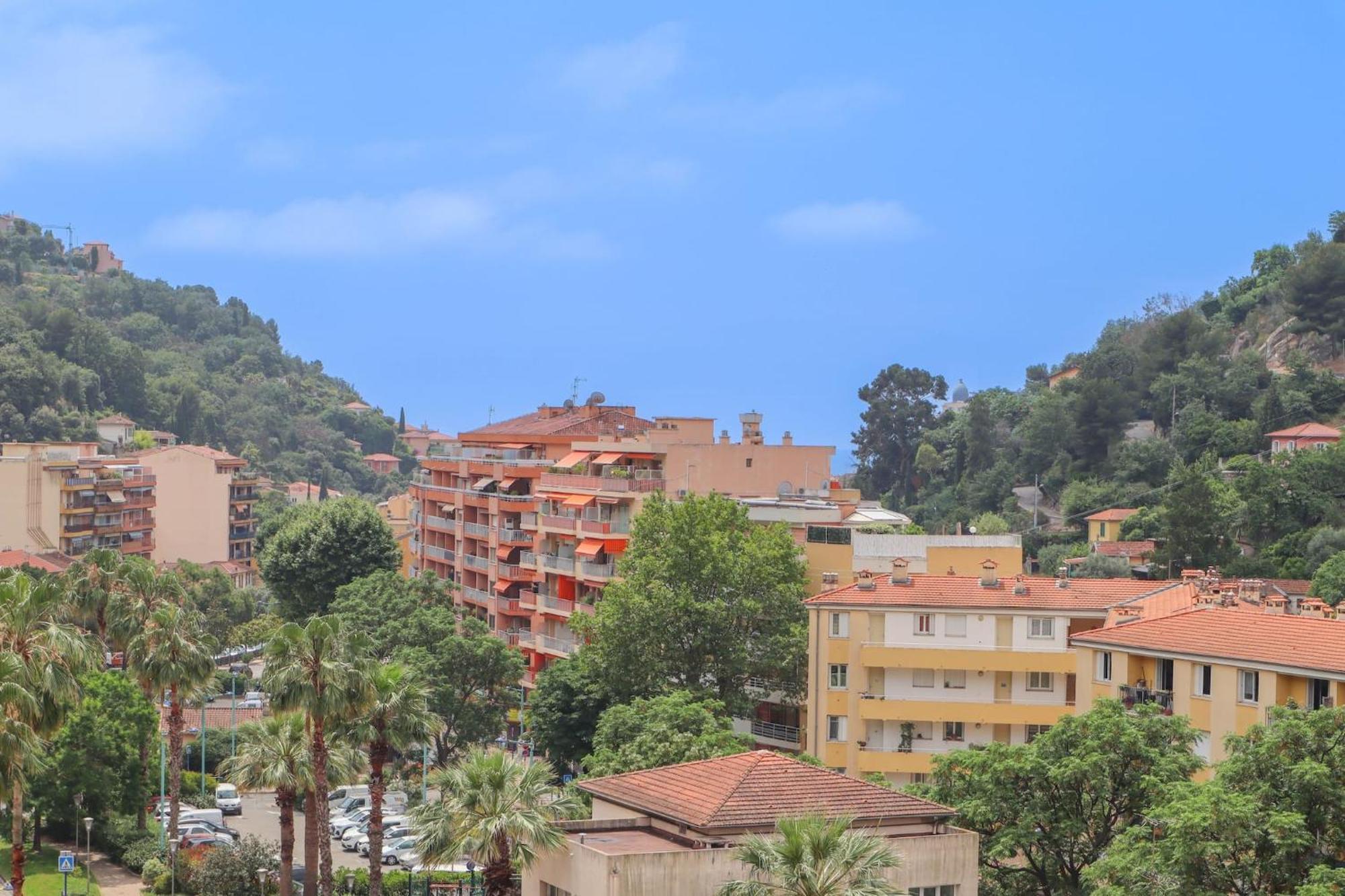 Spacieux Rooftop Parking, Terrasse Ensoleillee Menton Luaran gambar