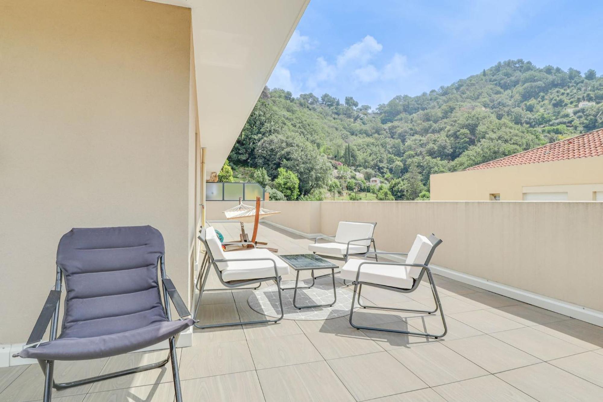Spacieux Rooftop Parking, Terrasse Ensoleillee Menton Luaran gambar