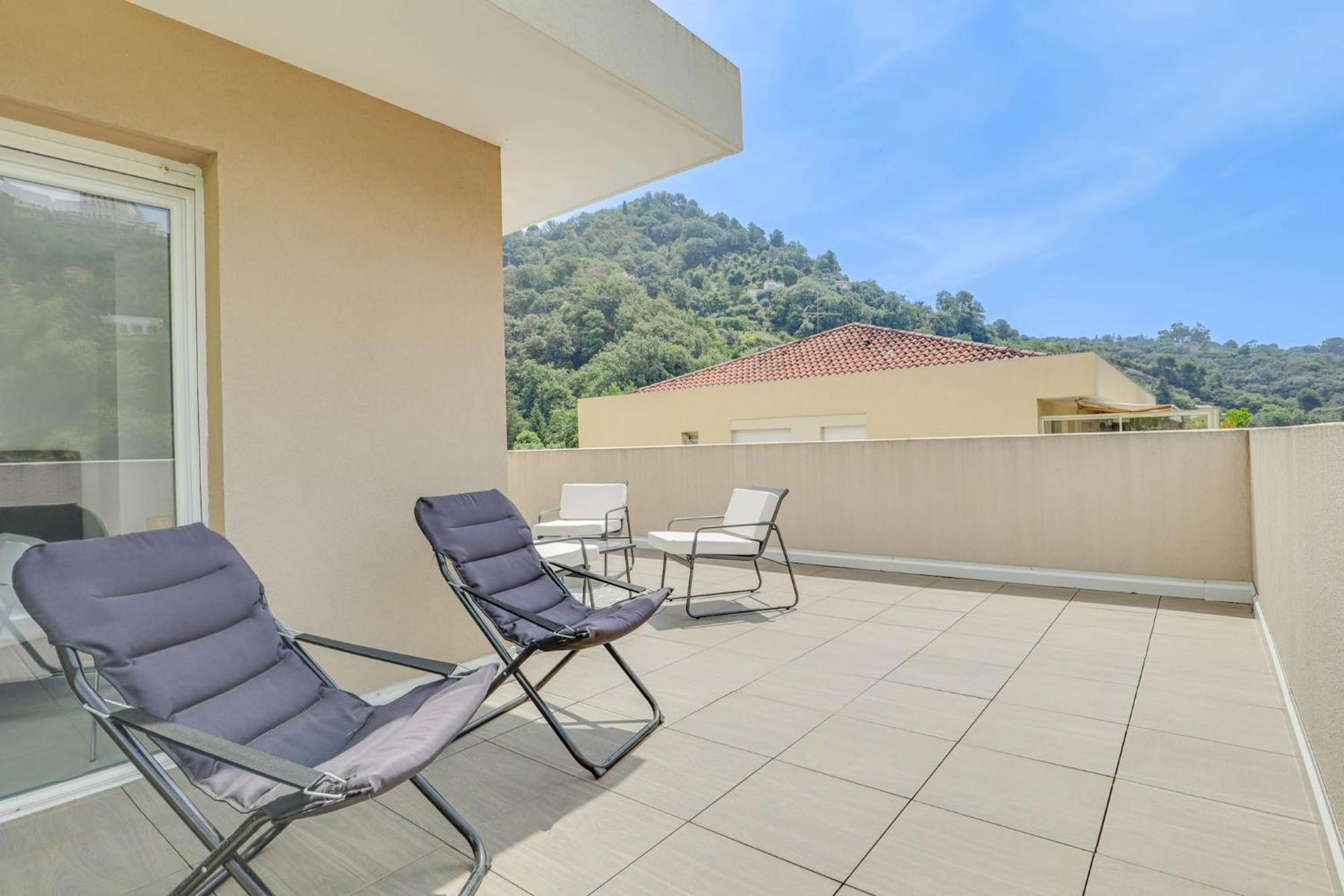 Spacieux Rooftop Parking, Terrasse Ensoleillee Menton Luaran gambar